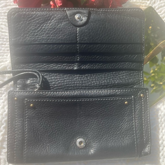 Chloe Paddington Black Leather Wallet with Lock & Key - Picture 11 of 14